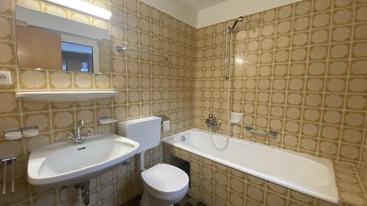 one of 6 bathrooms one of 6 bathrooms